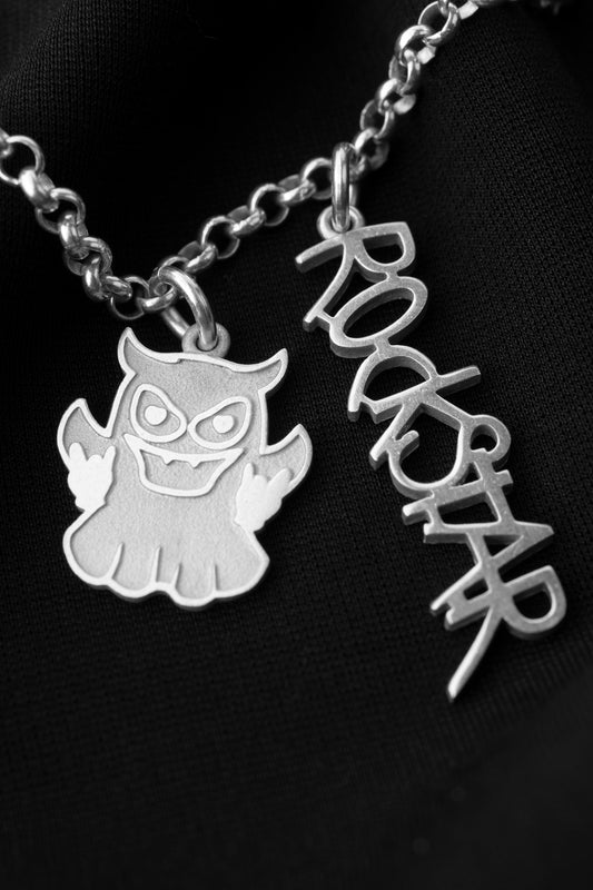 SREBRNY ŁAŃCUSZEK Z ZAWIESZKAMI ROCKSTAR I DUSZEK